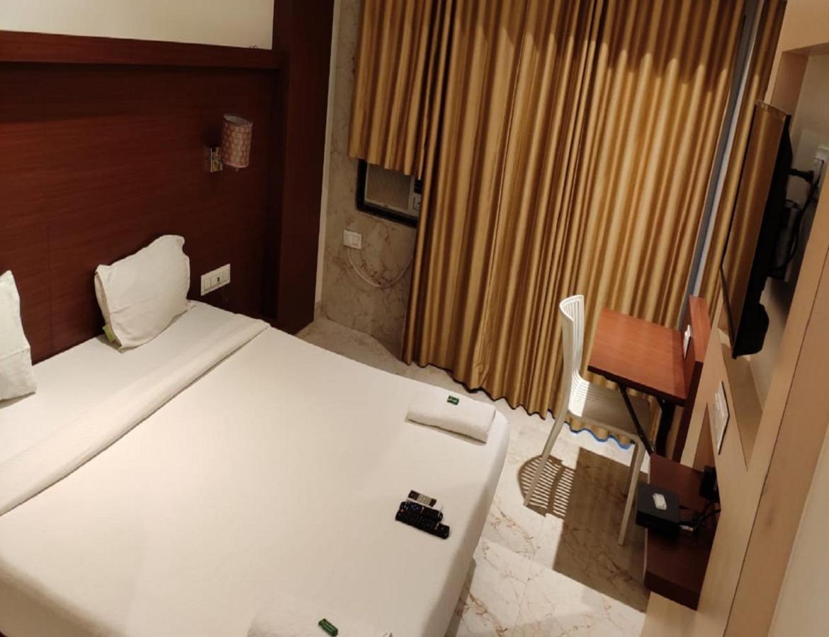 Fabhotel Spring Inn - Nr Borivali Station Mālād Buitenkant foto