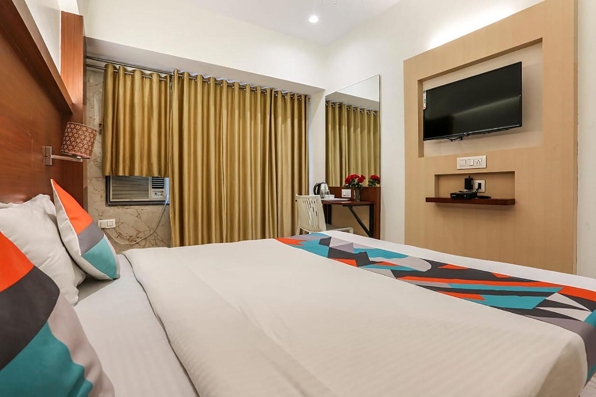 Fabhotel Spring Inn - Nr Borivali Station Mālād Buitenkant foto